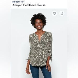 Elegant Black and White Leaf Print Blouse